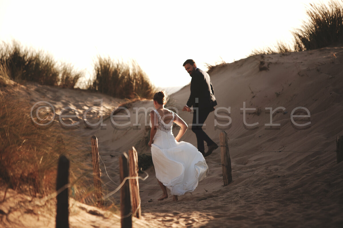 Les mariés amoureux sur les dunes de Biville